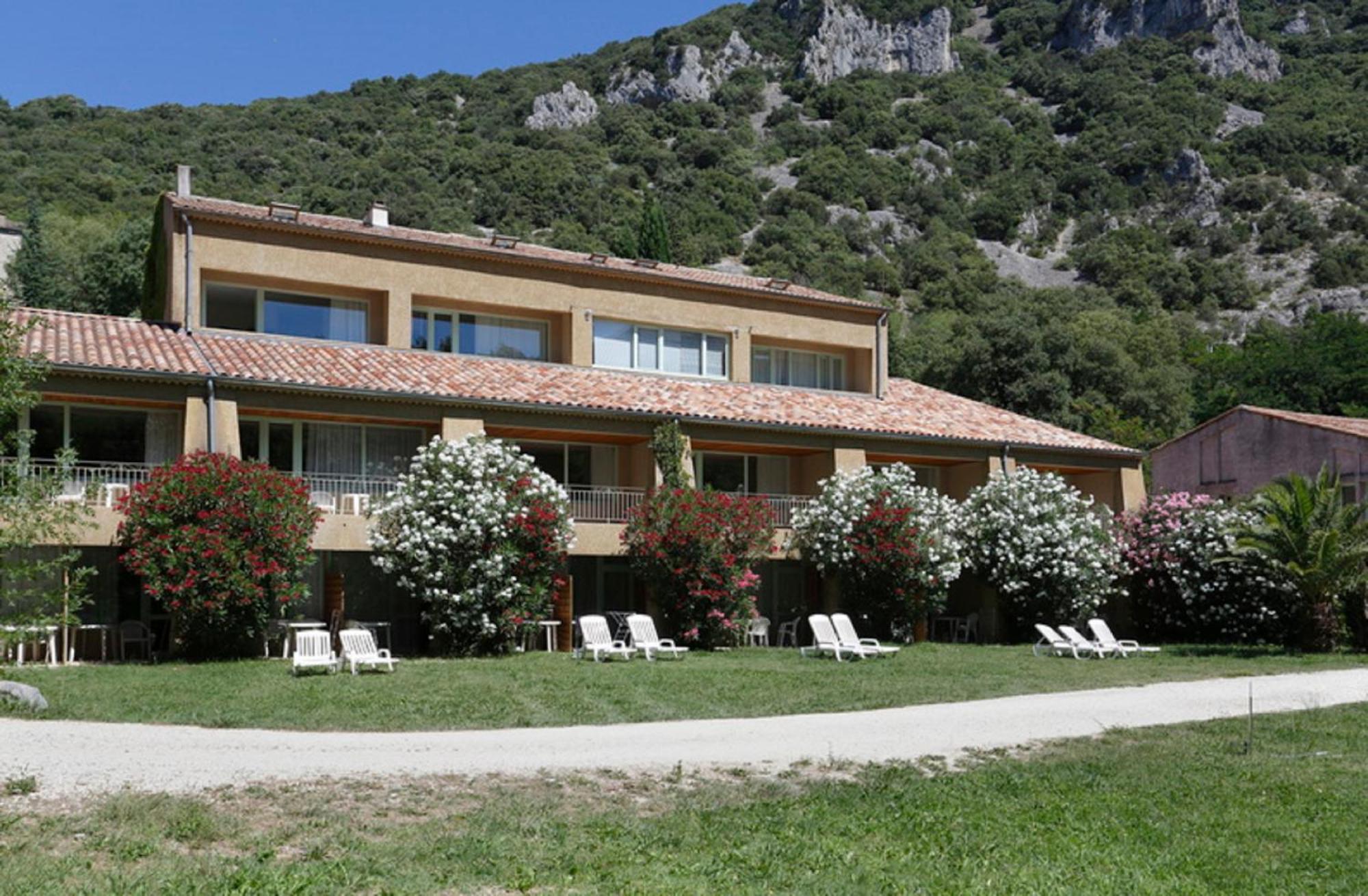 Vacanceole - Le Domaine De Chames - Pont D'Arc Vallon-Pont-d'Arc Bagian luar foto