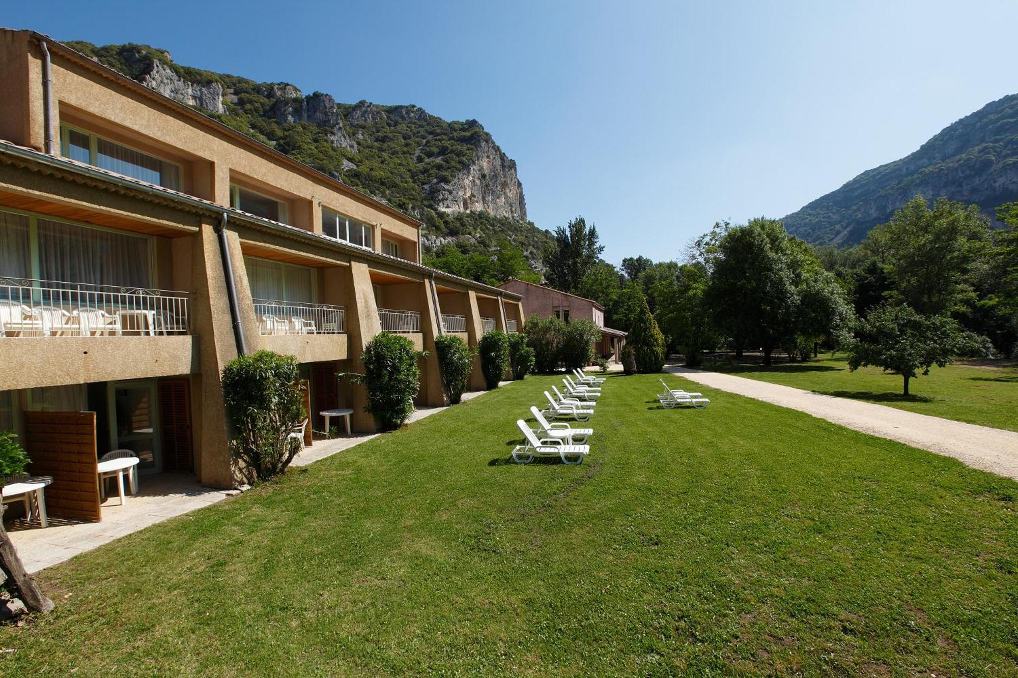 Vacanceole - Le Domaine De Chames - Pont D'Arc Vallon-Pont-d'Arc Bagian luar foto