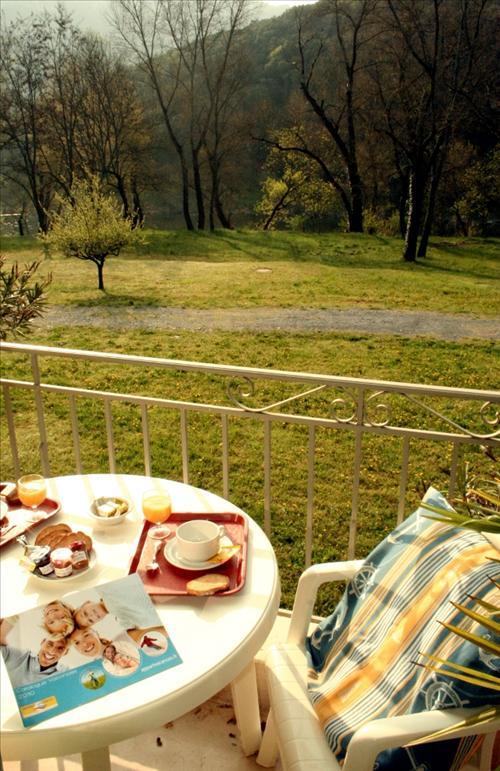 Vacanceole - Le Domaine De Chames - Pont D'Arc Vallon-Pont-d'Arc Restoran foto